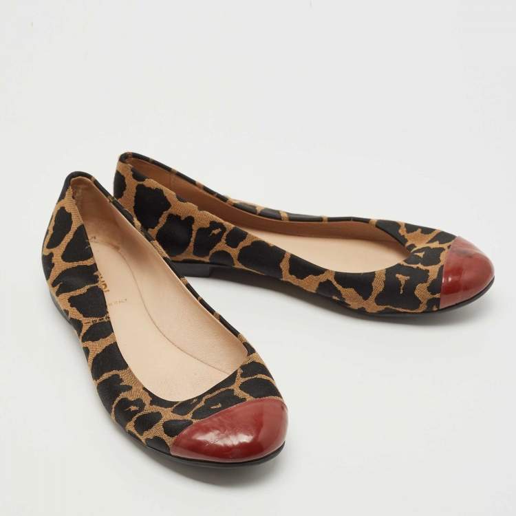 مملوكة مسبقًا Fendi Tricolor Leopard Print Canvas and Patent Leather Cap Toe Ballet Flats Size 38.5