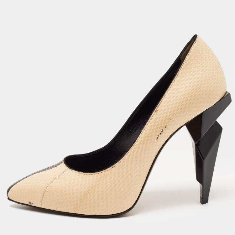 Pre Owned Fendi Cream/Black Python Diamond Heel Pumps Size 38.5