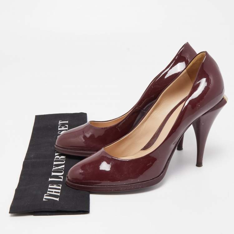 Pre Owned Fendi Burgundy Patent Leather Round Toe Platform Pumps Size 39