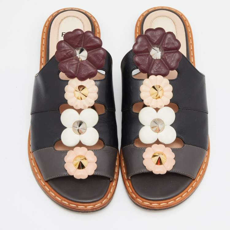 Pre Owned Fendi Black Leather Floral Applique Flat Mules Size 37