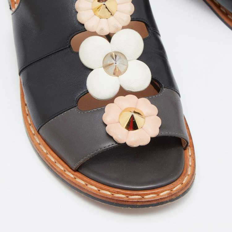 Pre Owned Fendi Black Leather Floral Applique Flat Mules Size 37