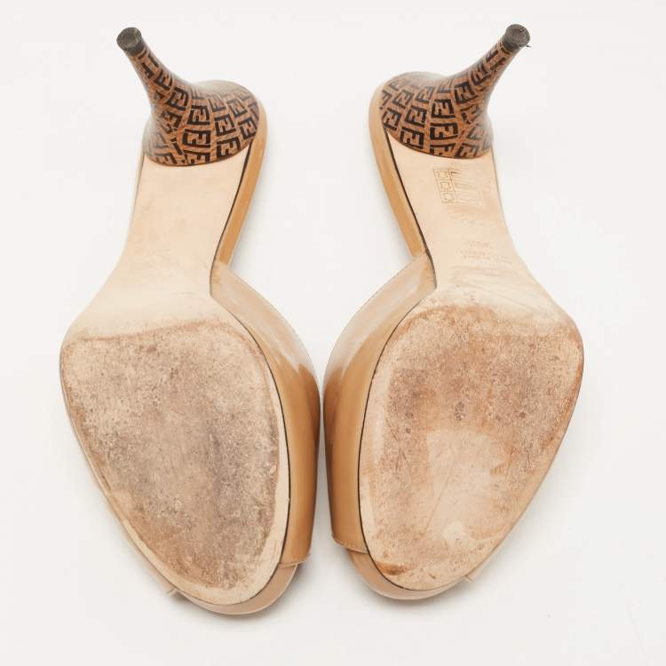 Pre Owned Fendi Brown Patent Leather Peep Toe Slide Sandals Size 39.5 