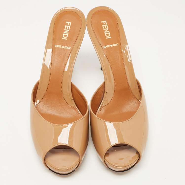 Pre Owned Fendi Brown Patent Leather Peep Toe Slide Sandals Size 39.5 