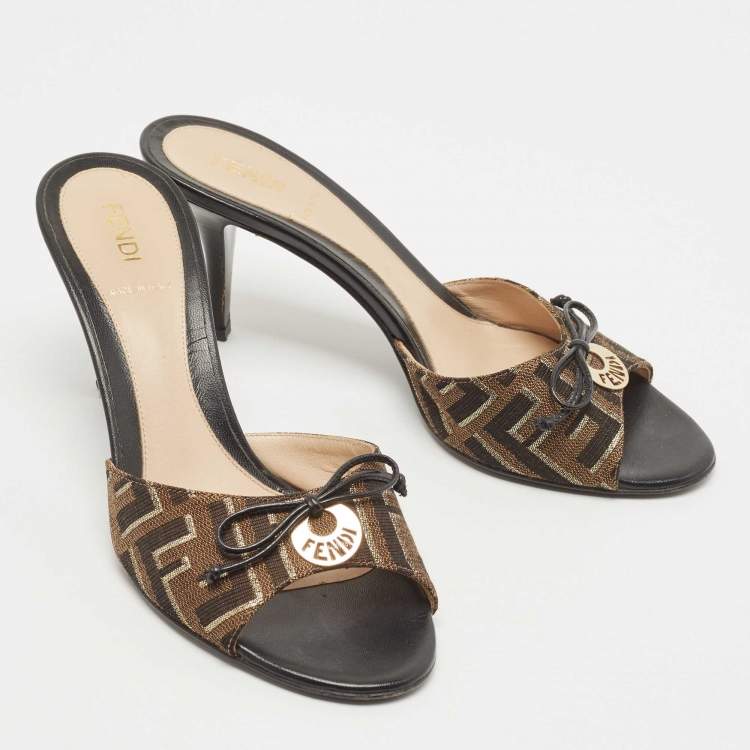 Pre Owned Fendi Two Tone Zucca Canvas Bow Slide Sandals Size 37