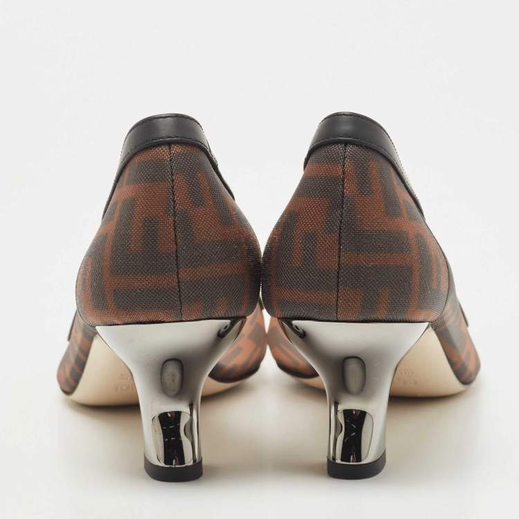 Pre Owned Fendi Brown/Black Zucca Mesh And Leather Colibri Pointed Toe Pumps Size 39.5