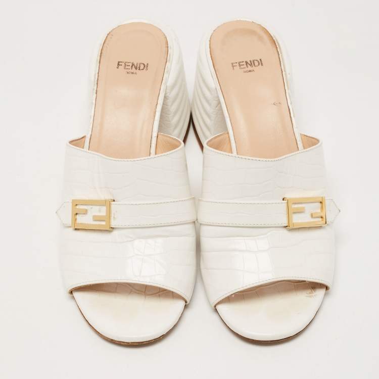 Pre Owned Fendi White Croc Embossed Leather Block Heel Slide Sandals Size 37.5