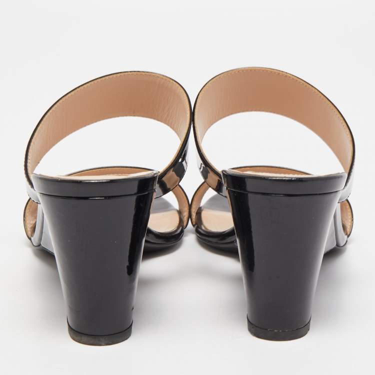 Pre Owned Fendi Black Patent Leather Wedge Slide Sandals Size 41