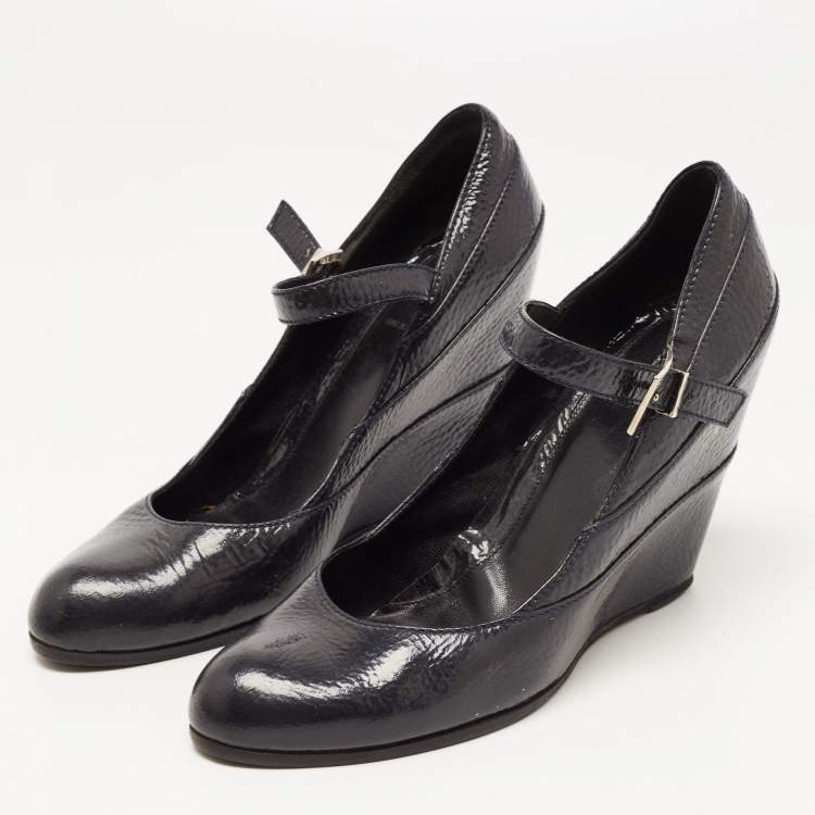 Pre Owned Fendi Two Tone Textured Leather Mary Jane Wedge Pumps Size 39