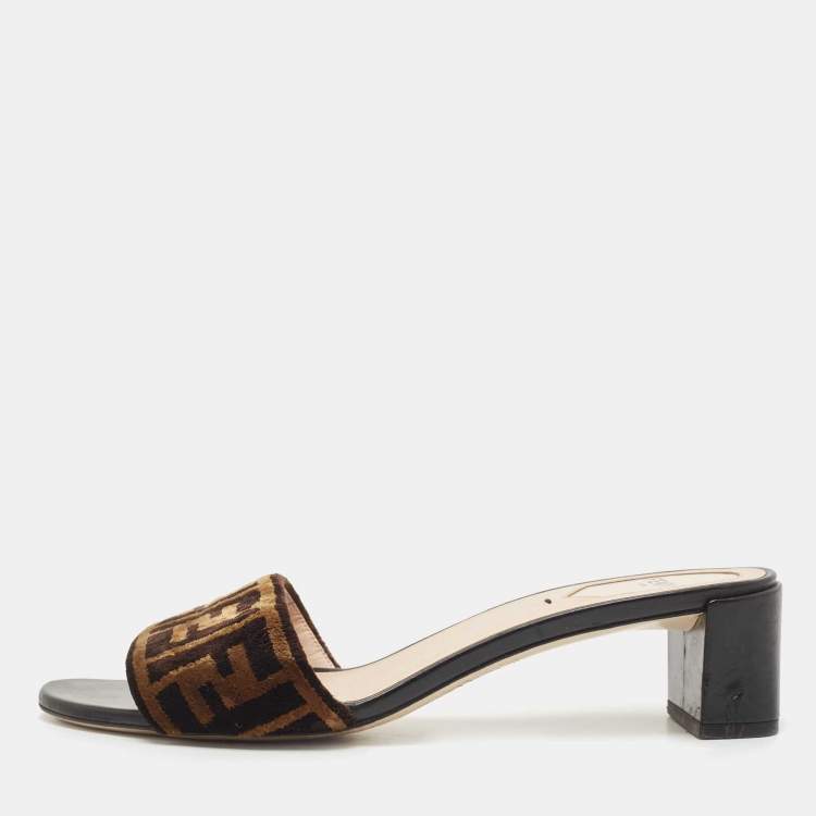 Pre Owned Fendi Two Tone Zucca Velvet Slide Sandals Size 39