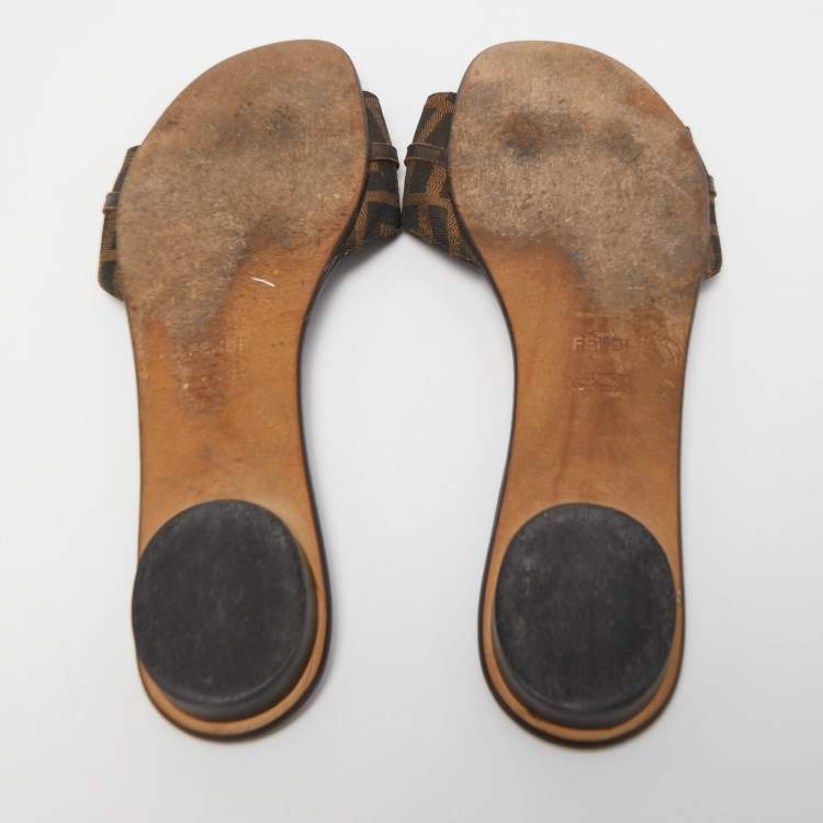 Pre Owned Fendi Brown Zucca Canvas Logo Buckle Flat Slides Size 41