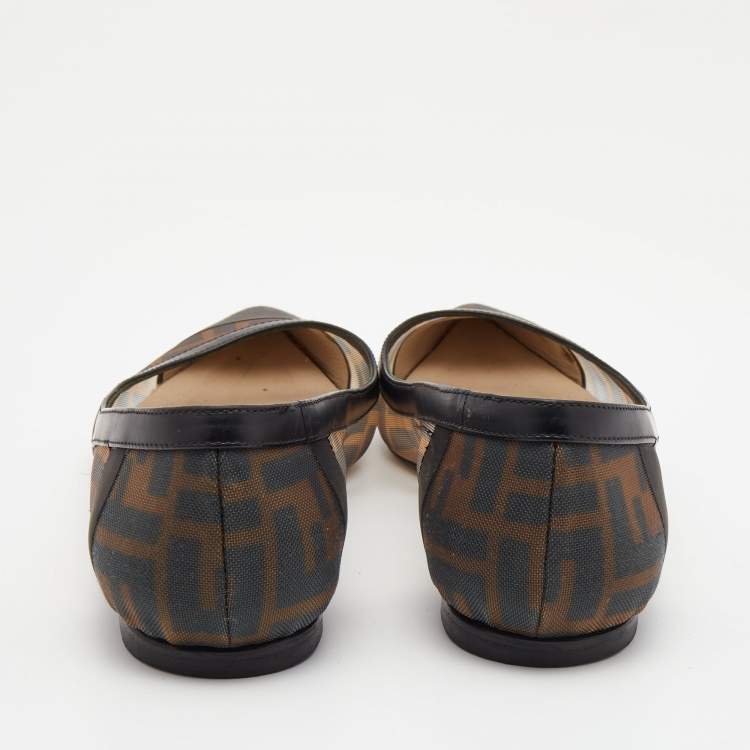 مملوكة مسبقًا Fendi Brown/Black Zucca Mesh and Leather Colibri Ballet Flats Size 37