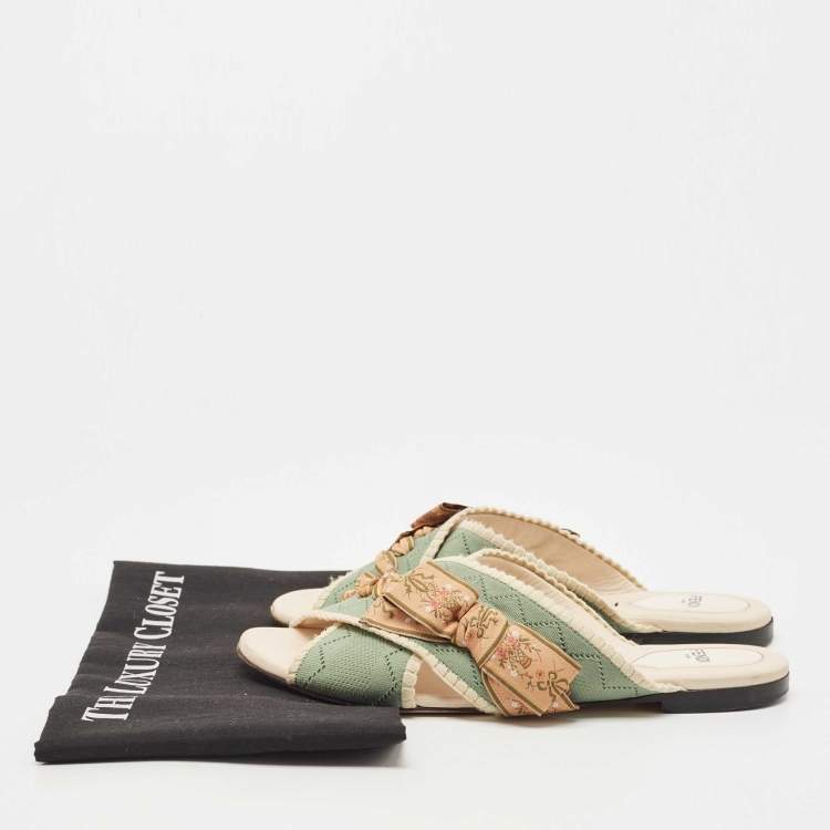 Pre Owned Fendi Beige/Green Fabric Crisscross Bow Flat Slides Size 38