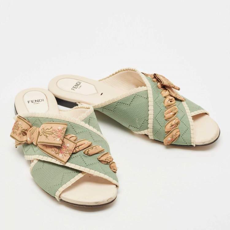 Pre Owned Fendi Beige/Green Fabric Crisscross Bow Flat Slides Size 38