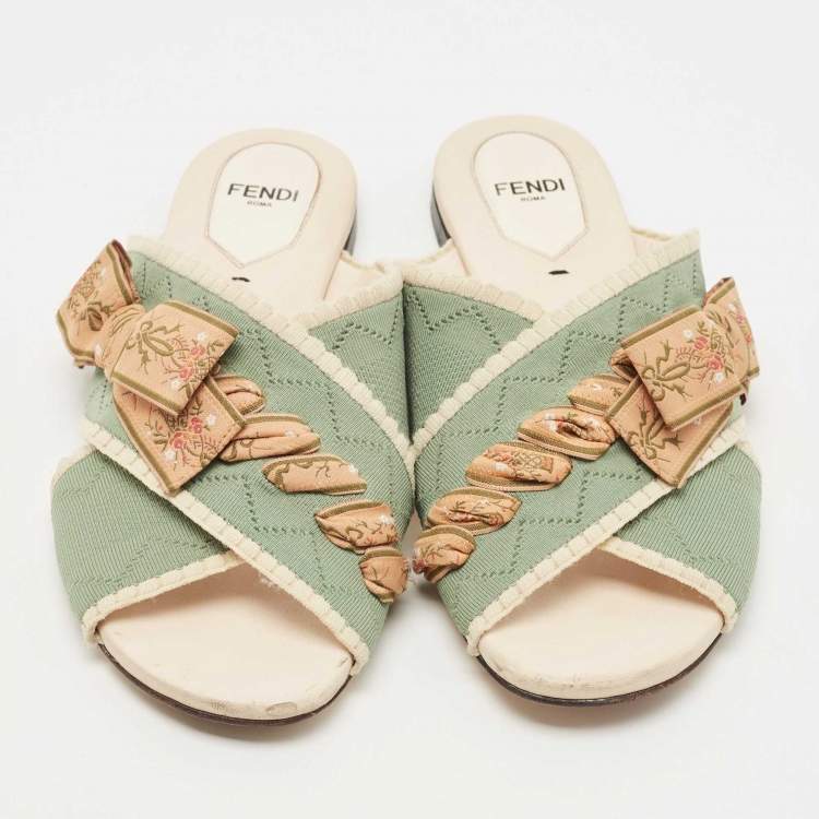 Pre Owned Fendi Beige/Green Fabric Crisscross Bow Flat Slides Size 38
