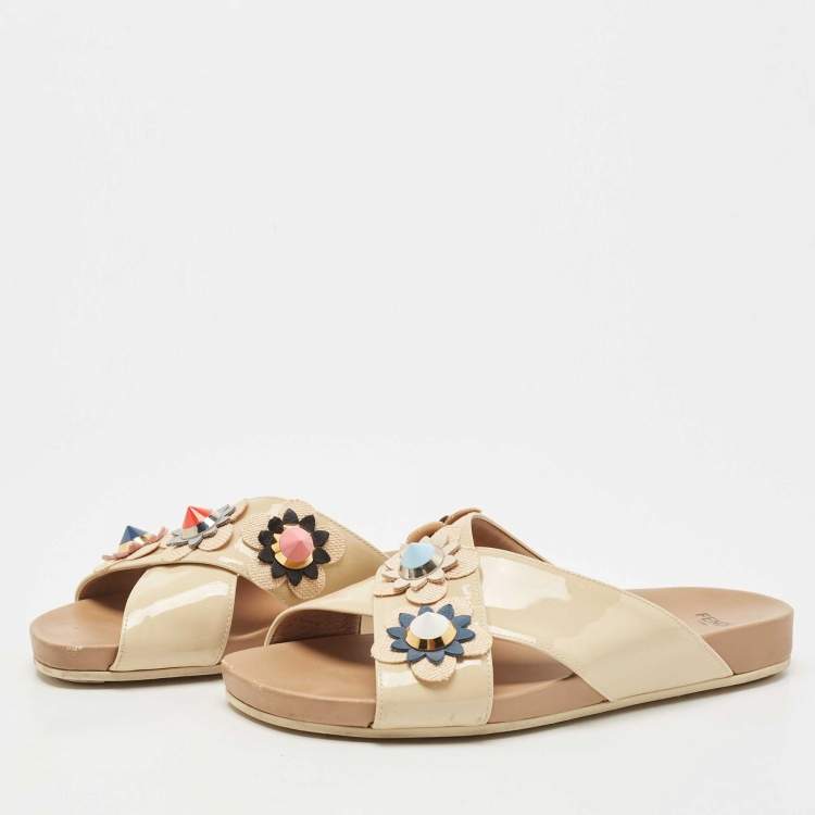 Pre Owned Fendi Beige Patent Leather Flowerland Criss Cross Flat Slides Size 38