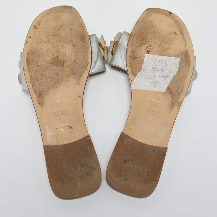 Pre Owned Fendi  Metallic Silver Leather Flowerland Flat Slides Size 38