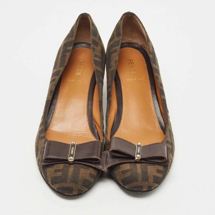 Pre Owned Fendi Brown Zucca Canvas and Leather Bow Round Toe Wedge Pumps Size 39