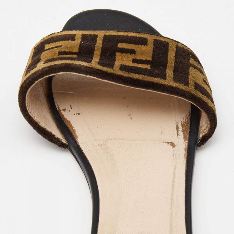 Pre Owned Fendi Two Tone Zucca Velvet Flat Slides Size 38