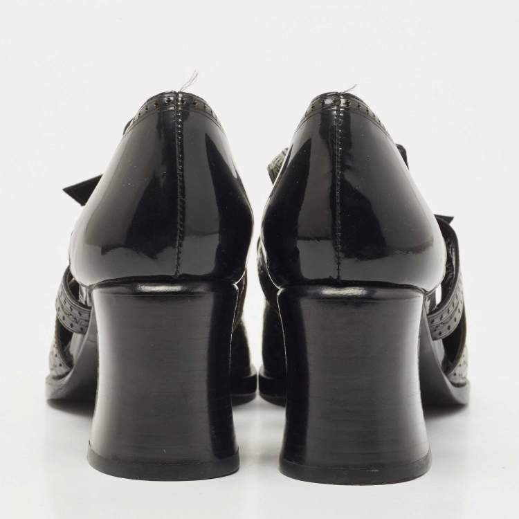 Pre Owned Fendi Black Patent Leather Cut Out Pumps Size 39