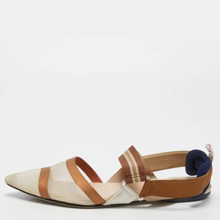 مملوكة مسبقًا Fendi Beige/Brown Canvas and Mesh Colibri Slingback Flats Size 39