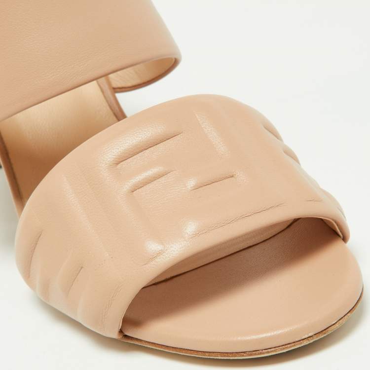 مملوكة مسبقًا Fendi Beige Leather FF Block Heel Slide Sandals Size 39.5