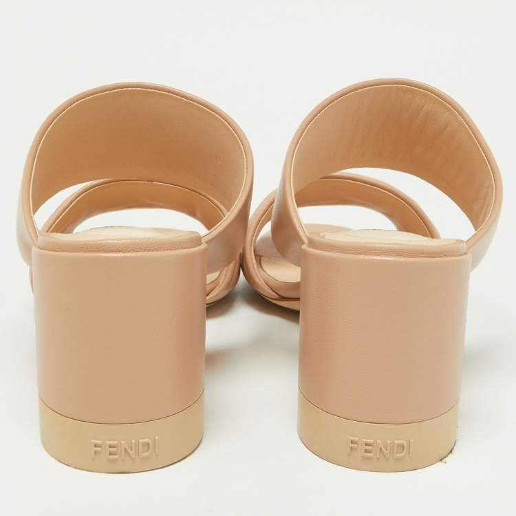 مملوكة مسبقًا Fendi Beige Leather FF Block Heel Slide Sandals Size 39.5