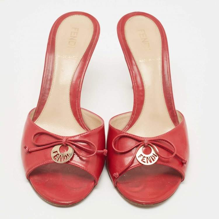 Pre Owned Fendi Dark Red Leather Logo Charm Bow Slide Sandals Size 35