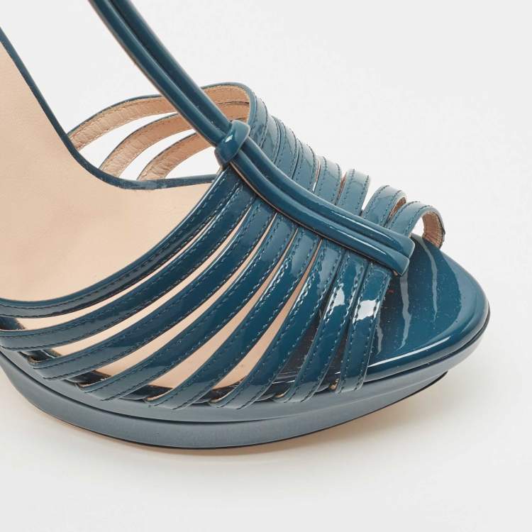 مملوكة مسبقًا Fendi Teal Blue Patent Leather T Strap Platform Sandals Size 37