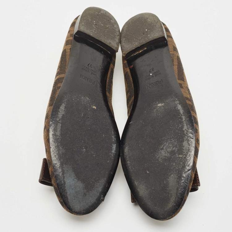 مملوكة مسبقًا Fendi Tobacco Zucca Canvas and Leather Bow Detail Ballet Flats Size 37