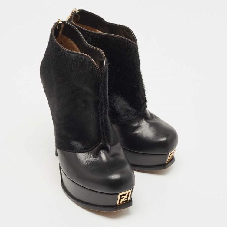 مملوكة مسبقًا Fendi Black Leather And Suede Fendista Ankle Boots Size 36.5