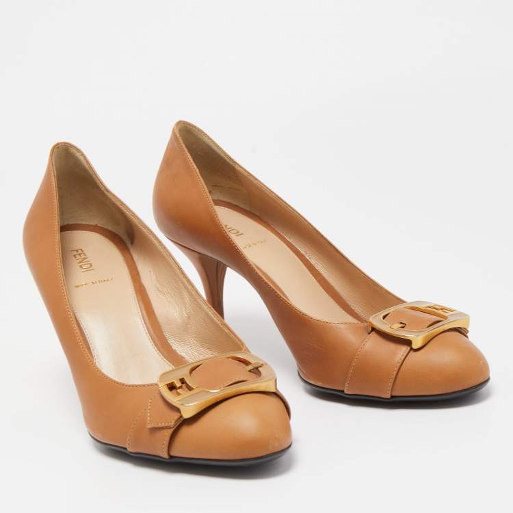 Pre Owned Fendi Brown Leather Buckle Pumps Size 39
