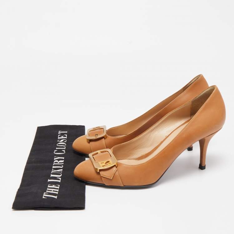 Pre Owned Fendi Brown Leather Buckle Pumps Size 39