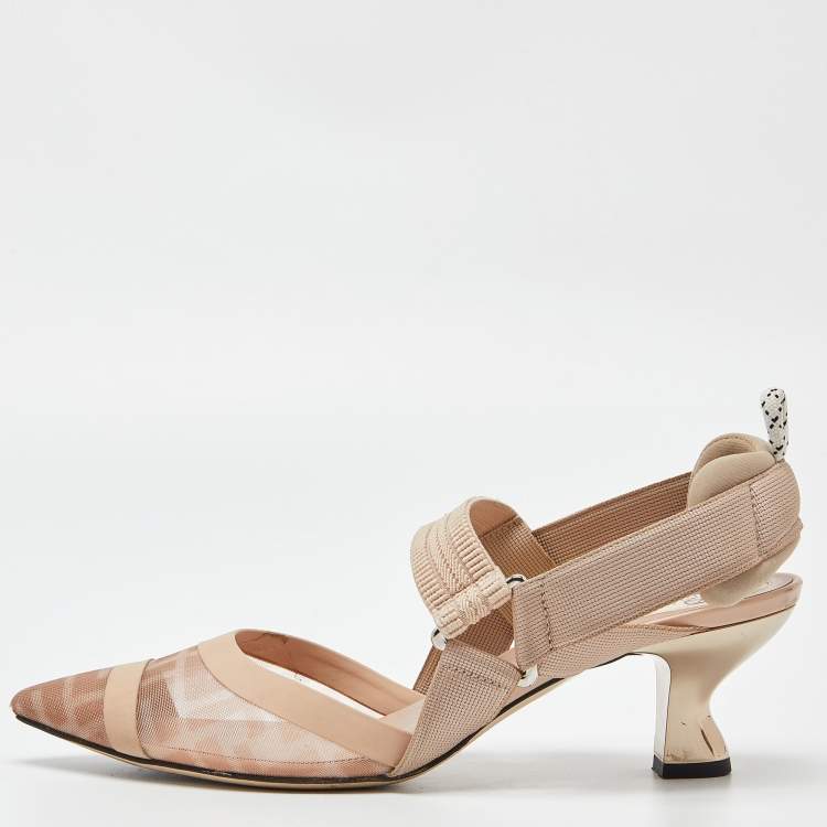 مملوكة مسبقًا Fendi Beige Mesh and Fabric Colibri Pointed Pumps Size 38.5