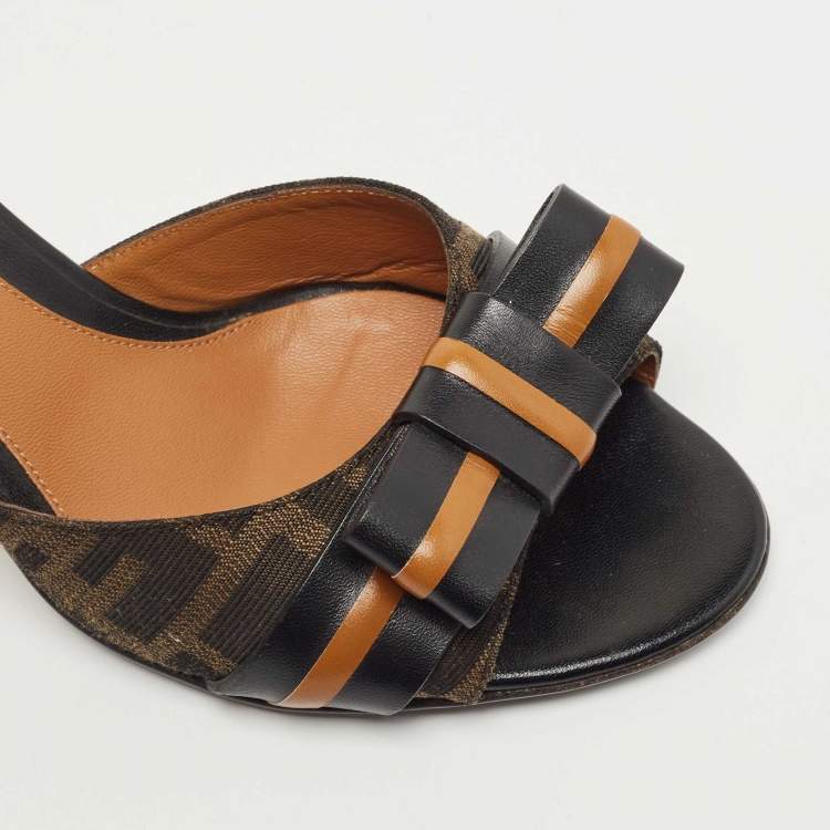 Pre Owned Fendi Brown Zucca Canvas And Leather Slide Sandals Size 38