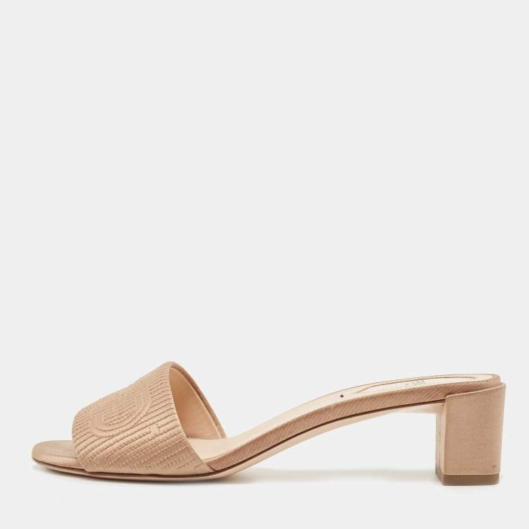 Pre Owned Fendi Beige Satin Logo Slides Size 37.5