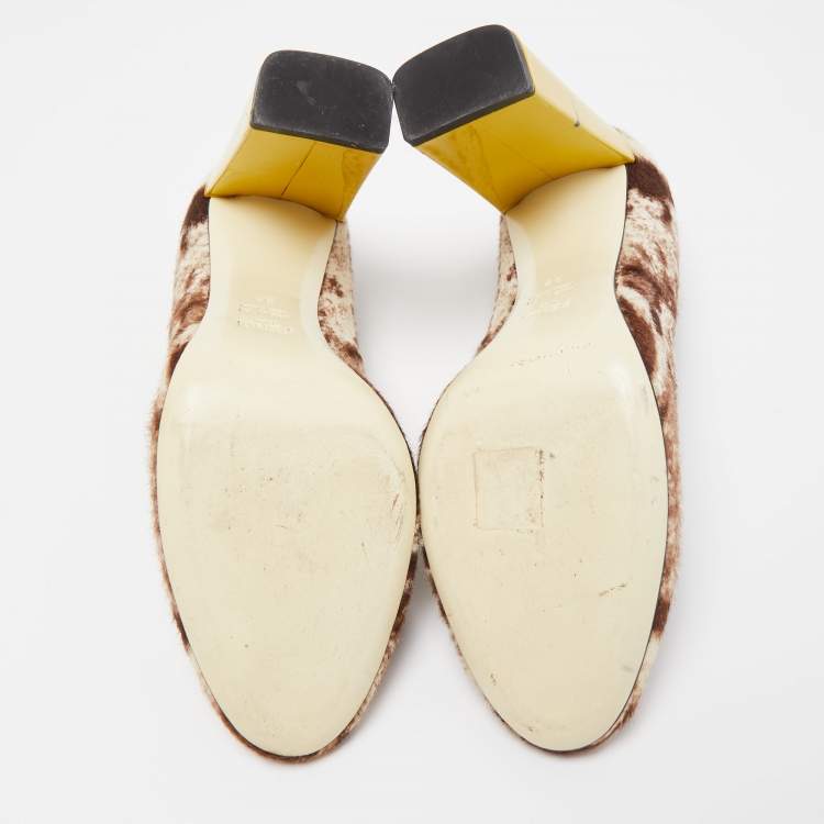 Pre Owned Fendi Brown/White Calf Hair Round Toe Pumps Size 39