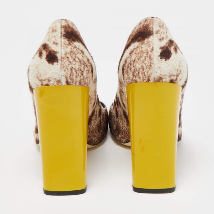 Pre Owned Fendi Brown/White Calf Hair Round Toe Pumps Size 39