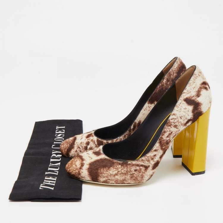 Pre Owned Fendi Brown/White Calf Hair Round Toe Pumps Size 39