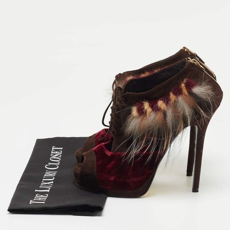 مملوكة مسبقًا Fendi Multicolor Faux Fur and Suede Embellished Booties Size 41