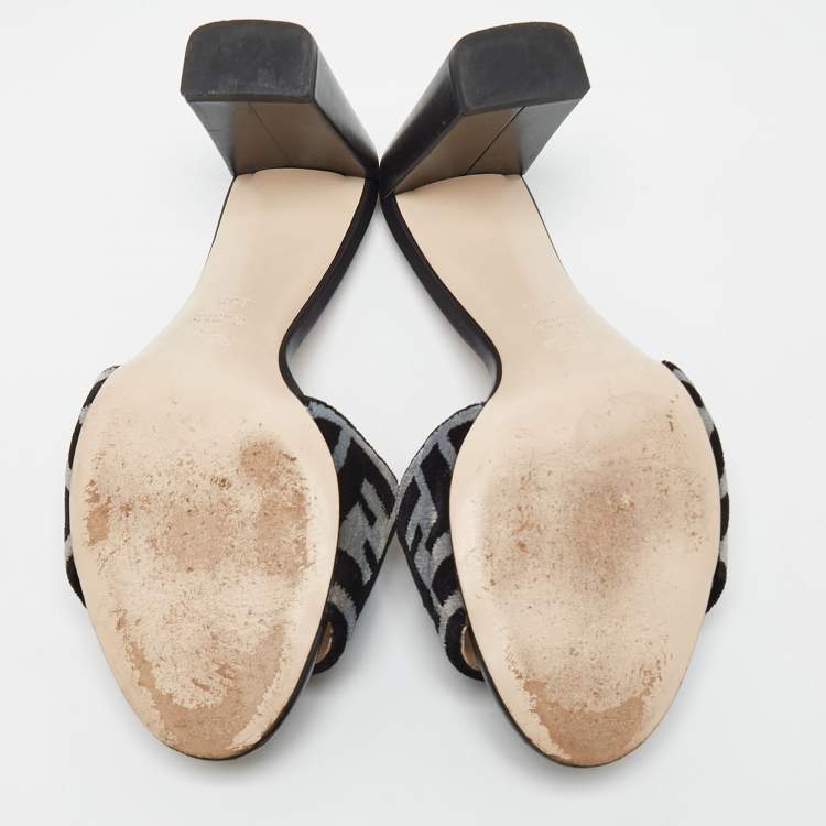 Pre Owned Fendi Black/Grey Zucca Velvet Open Toe Slide Sandals Size 38.5