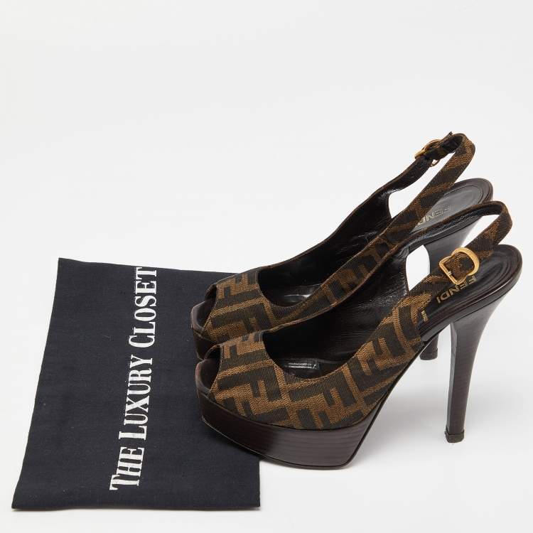 مملوكة مسبقًا Fendi Brown Zucca Canvas Fendista Peep Toe Slingback Pumps Size 38