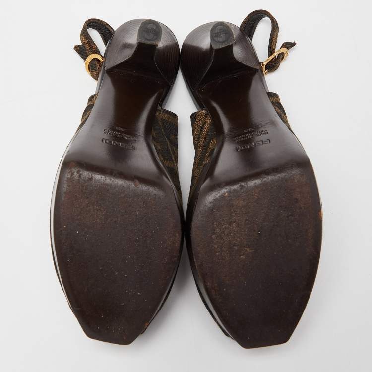 مملوكة مسبقًا Fendi Brown Zucca Canvas Fendista Peep Toe Slingback Pumps Size 38