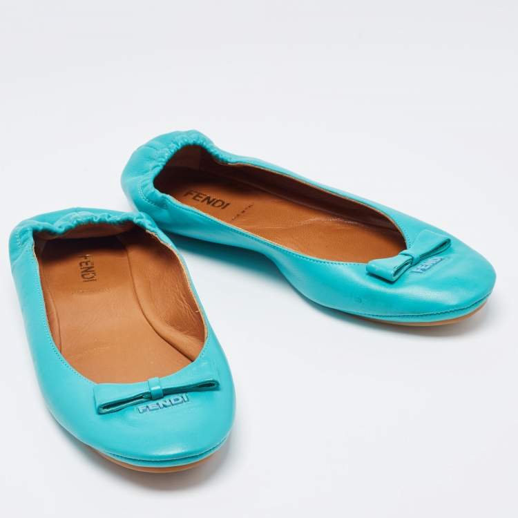 مملوكة مسبقًا Fendi Turquoise Leather Bow Scrunch Ballet Flats Size 38