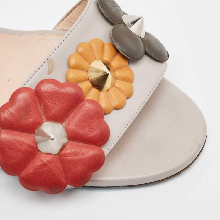 مملوكة مسبقًا Fendi Multicolor Leather Flowerland  Slide Sandals Size 38