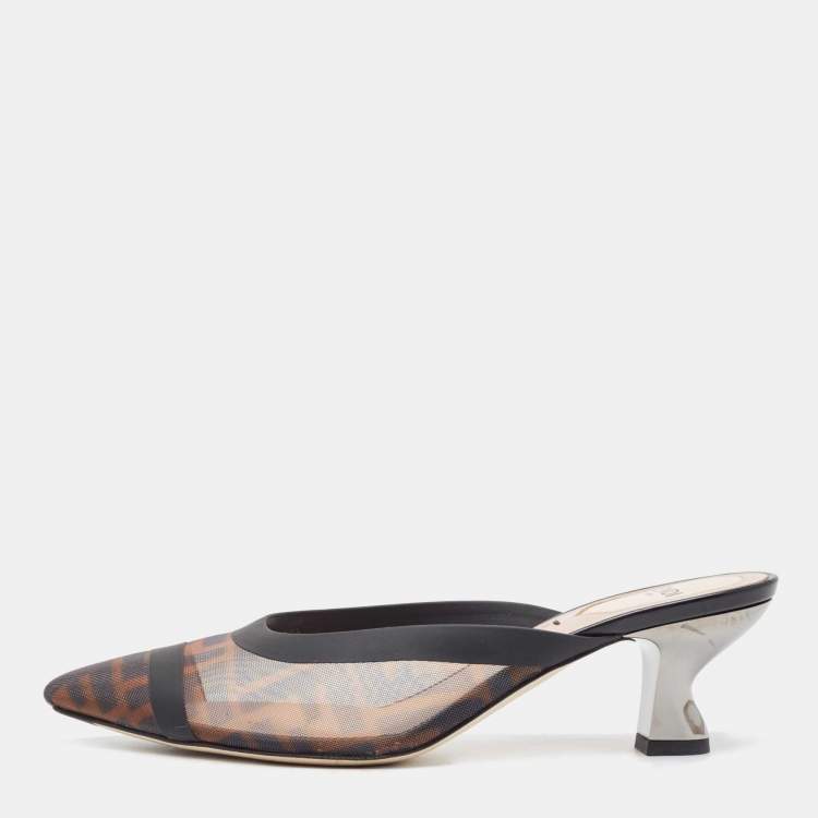 مملوكة مسبقًا Fendi Brown/Black Zucca Mesh and Leather Colibri Mules Size 36.5