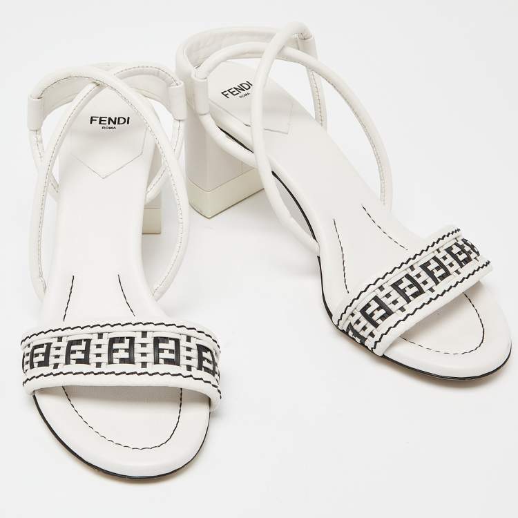 مملوكة مسبقًا Fendi White/Black Leather Block Heel Ankle Strap Sandals Size 38