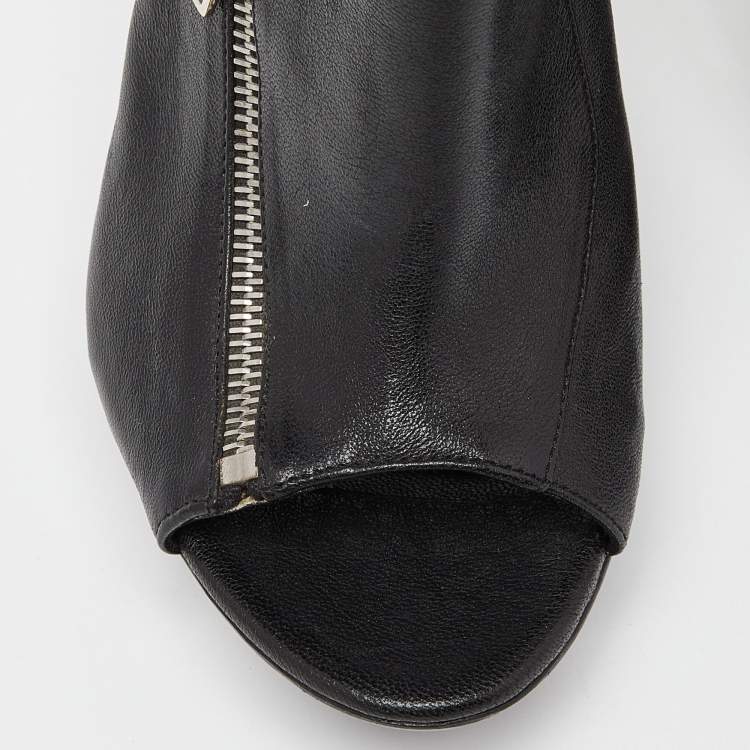 Pre Owned Fendi Black Leather Zipped Heel Mule Size 39.5 
