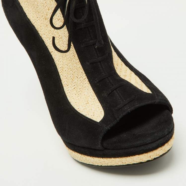 مملوكة مسبقًا Fendi Black/Beige Suede and Raffia Wedge Peep Toe Booties Size 37