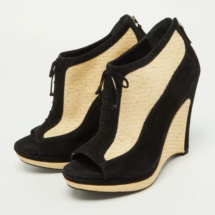 مملوكة مسبقًا Fendi Black/Beige Suede and Raffia Wedge Peep Toe Booties Size 37