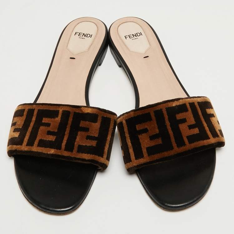 Pre Owned Fendi Two Tone Zucca Velvet Flat Slides Size 40